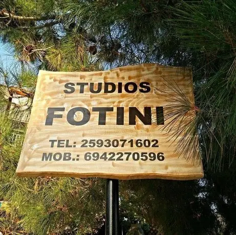 Foteini Rooms