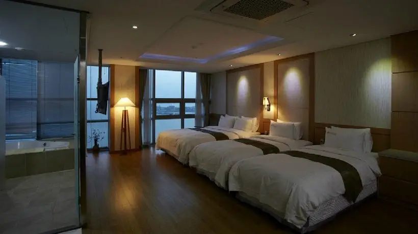 Benikea Hotel Yeosu 