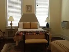 Isabella Bed & Breakfast 