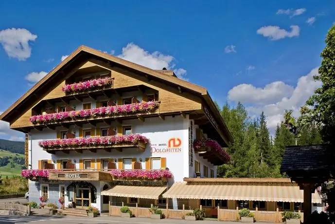 Hotel Dolomiten Dobbiaco