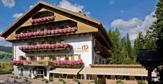 Hotel Dolomiten Dobbiaco 