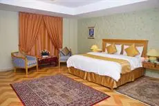 Mansour Plaza Hotel Apartments 