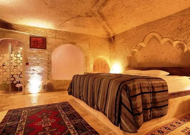 Mystic Cave House Hotel