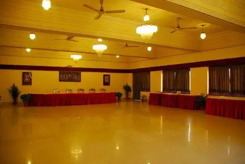 Diamond Hotel Varanasi 