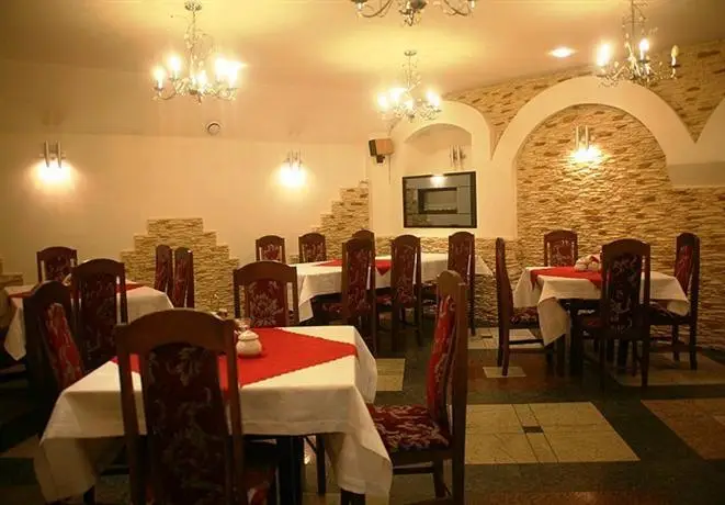 Cremova Aparthotel 