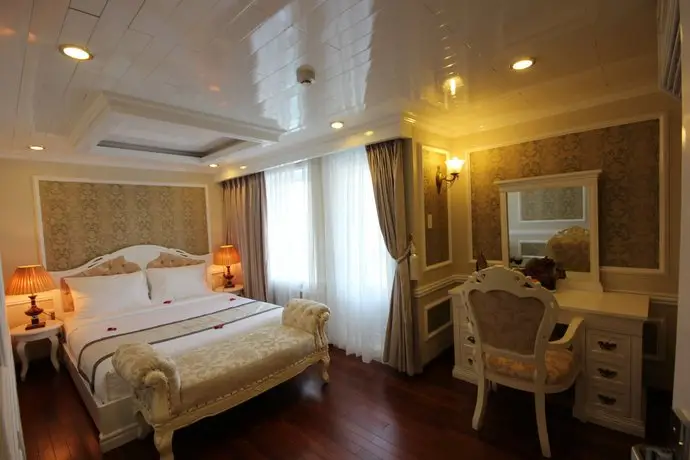 Signature Halong Cruise 