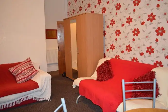 Ayrton House Holiday Apartments