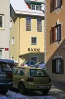 Riedz Apartments 