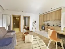 Riedz Apartments 