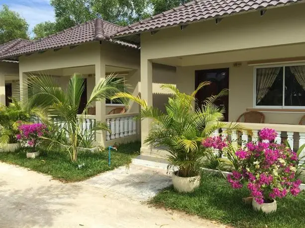 The Moonflower Bungalow 