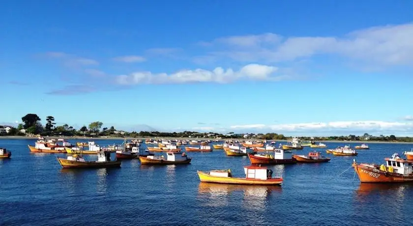 Punta Piedras Lodge & Marina 