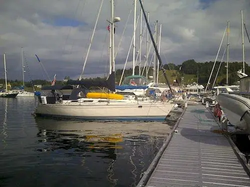 Punta Piedras Lodge & Marina 