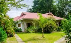 Villa Rafia Guesthouse 