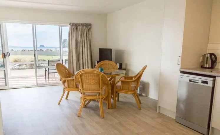 Waterfront Apartments Whitianga 