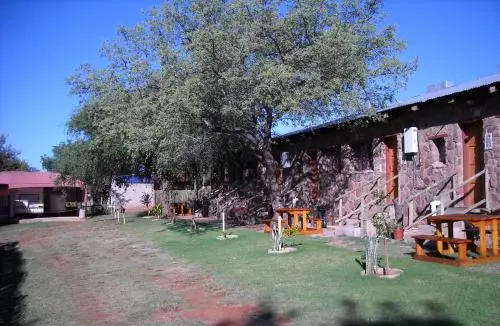 The Golden Oak Family House and Holiday Lodge 