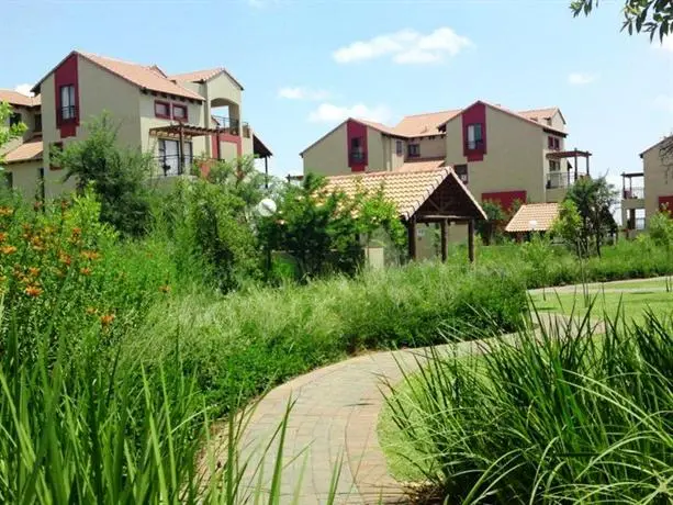 Oakelands Studio Apartments 