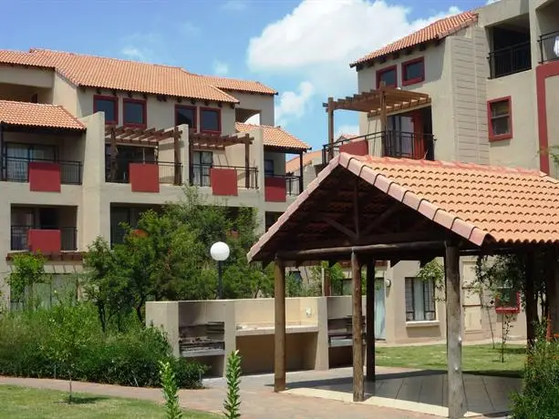 Oakelands Studio Apartments 