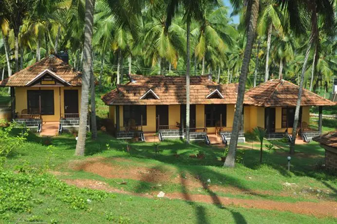 Maadathil Cottages 