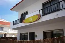 Ericeira Chill Hill Hostel & Private Rooms 