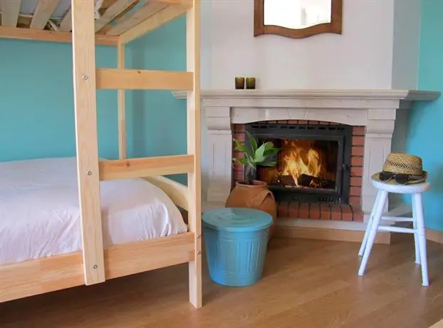 Ericeira Chill Hill Hostel & Private Rooms 