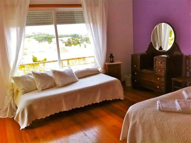 Ericeira Chill Hill Hostel & Private Rooms 