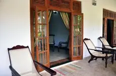 OYO 241 Chami Villa Bentota 