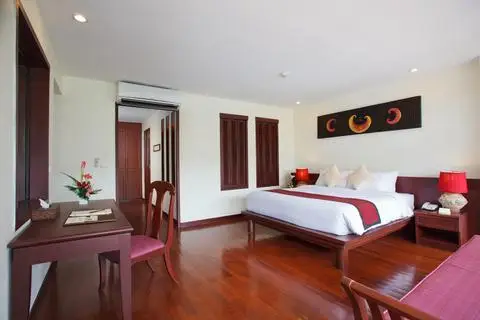 Arinara Bangtao Beach Resort 