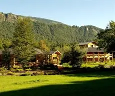 Peumayen Lodge & Termas 