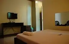 Rumi Apartelle Hotel 