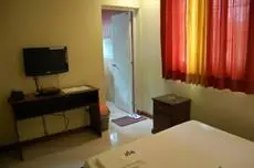 Rumi Apartelle Hotel 