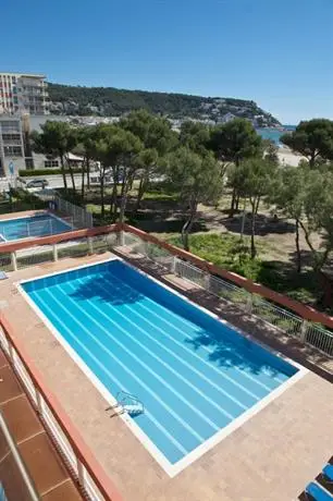 Apartamentos Salles Beach 