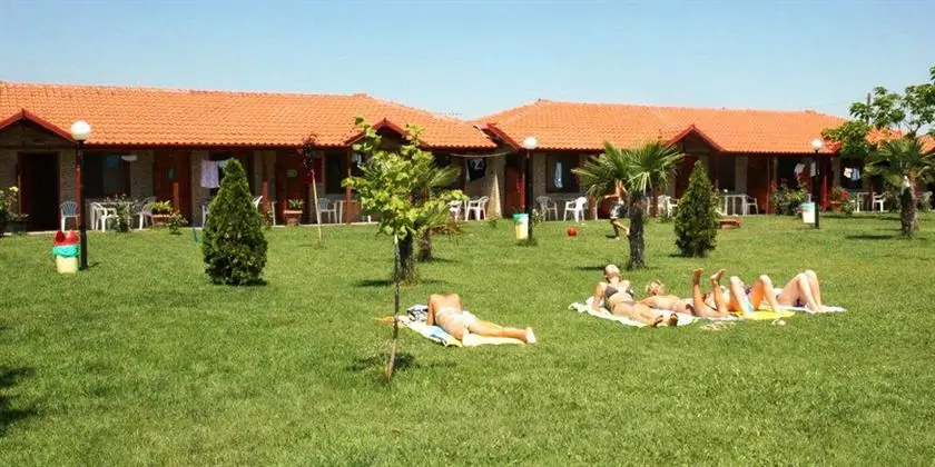 Denis Hotel and Bungalows 