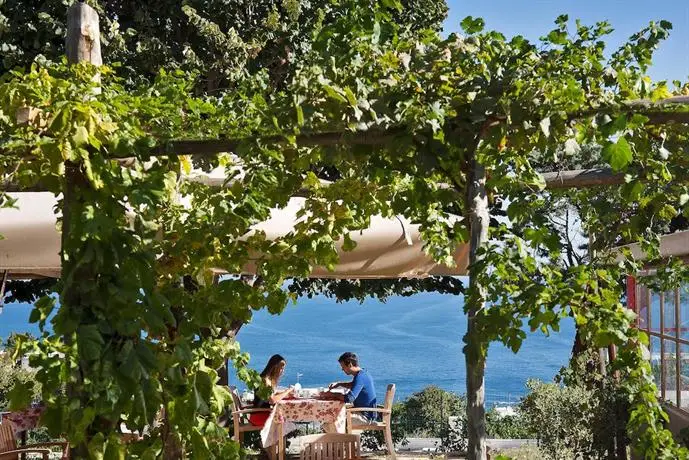 Capri Wine Hotel 