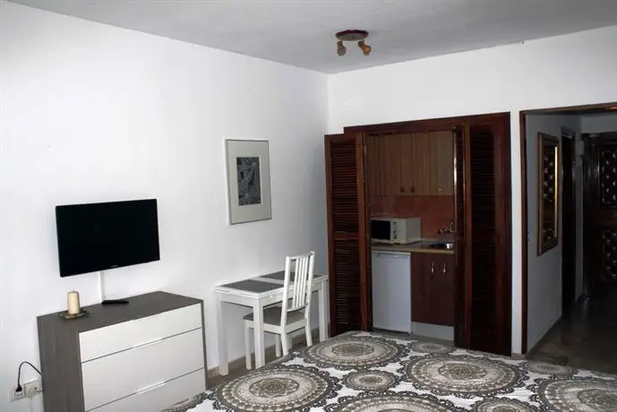 Apartamentos Living4Malaga 