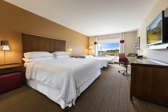 Four Points by Sheraton Kelowna Airport 