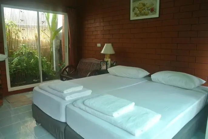 P Y Guest House 