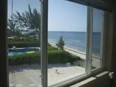 Grand Cayman Beachfront Condo 