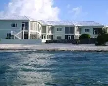 Grand Cayman Beachfront Condo 