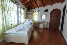 Kula Boutique Hotel 