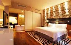 TS SUITES Seminyak Bali 