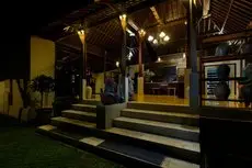 Alam Puisi Villa 