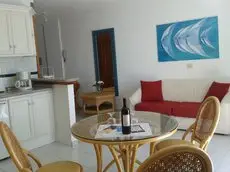 Apartamentos Playa Delphin 