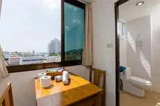 Patong Studio Apartments 