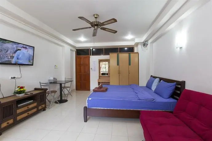 Patong Studio Apartments 