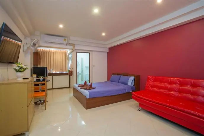 Patong Studio Apartments 