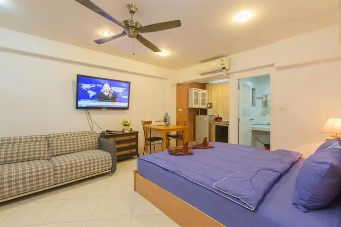 Patong Studio Apartments 