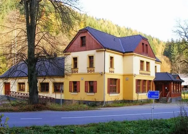 Hotel Ruzove udoli