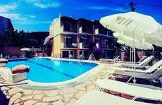 Avra Paradise Aparthotel 