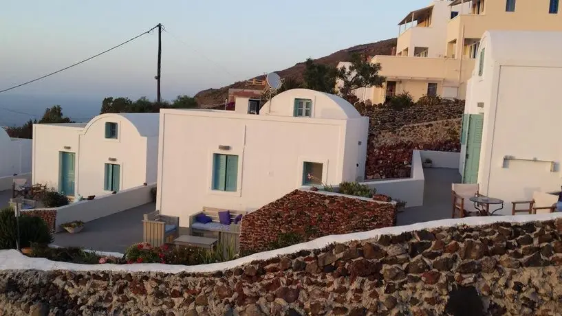 Alonistra Oia Houses 