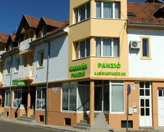 Karavan Panzio